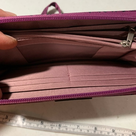 TRAVELON Safe ID RFID Blocking Wallet Purple Floral Wristlet EUC - Picture 5 of 9